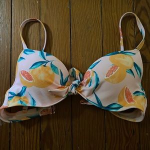36B bathing suit top Shade & Shore